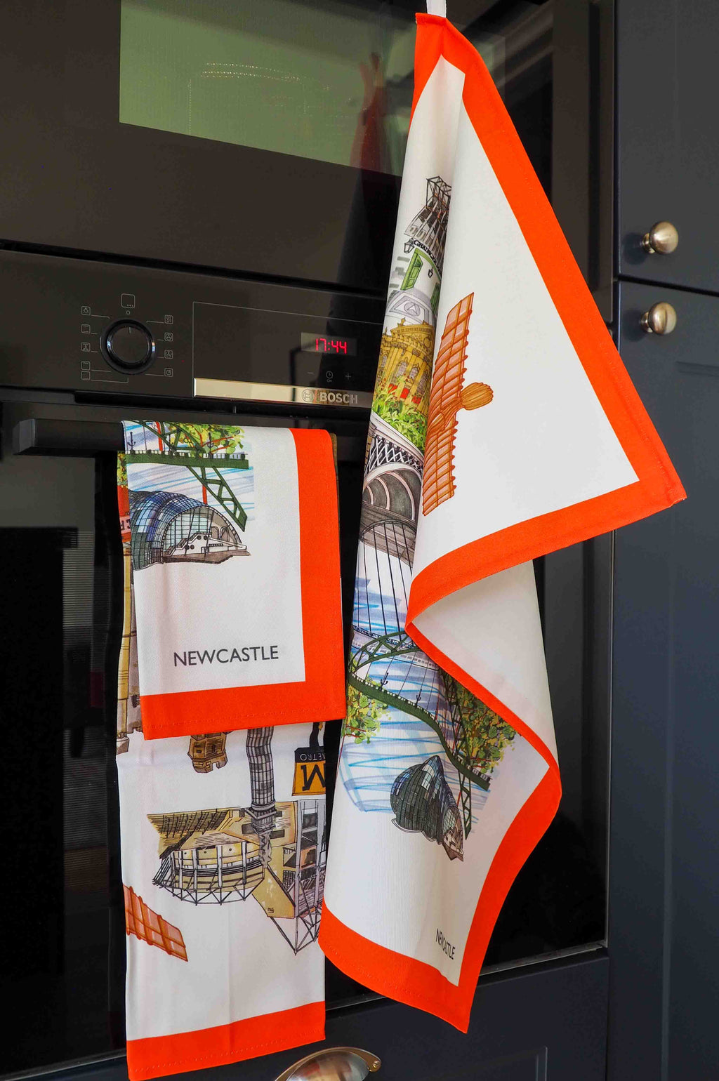 NEWCASTLE TEA TOWEL